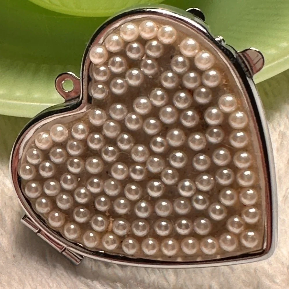 Pearl Colored Bead Covered Compact‎ Makeup Mirror Heart Shaped